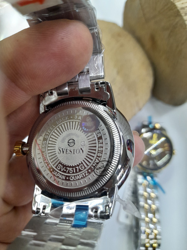 ساعت مچی ست سویستون مدل SV-7517Gموتور ژاپن رنگ ثابت ضد آب